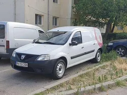 Alb Utilizat 2011 Dacia Logan Berlinǎ | 2.990 EUR (Preț bun)