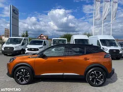 Portocaliu Utilizat 2023 Peugeot e-2008 GT SUV | 21.700 EUR