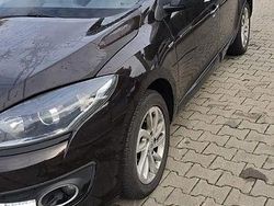 Culoaremaro Utilizat 2015 Renault Mégane GrandTour Break | 4.875 EUR (Super Preț)