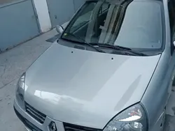 Utilizat 2005 Renault Clio II Berlinǎ | 1.300 EUR (Preț bun)