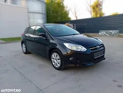 Negru Utilizat 2014 Ford Focus Business Edition Hatchback | 4.699 EUR (Super Preț)