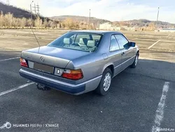 Utilizat 1987 Mercedes E230 Coupe | 5.200 EUR