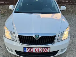 Culoarealb Utilizat 2011 Skoda Octavia Ambition Break | 3.500 EUR (Preț bun)