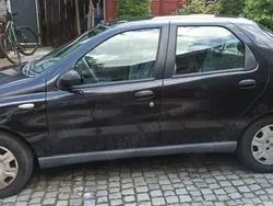 Utilizat 2007 Fiat Albea Berlinǎ | 1.300 EUR (Preț bun)