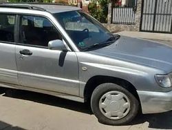 Utilizat 2002 Subaru Forester SUV | 1.650 EUR