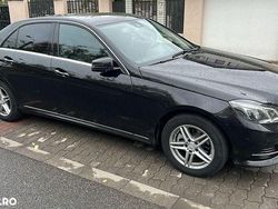 Culoarenegru Utilizat 2014 Mercedes E220 Berlinǎ | 13.000 EUR (Super Preț)