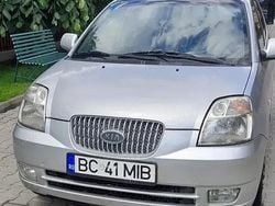 Argintiu Utilizat 2005 Kia Picanto Hatchback | 1.550 EUR