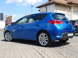 Albastru Utilizat 2013 Toyota Auris Hybrid Hatchback | 10.600 EUR
