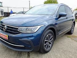 Culoarealbastru Utilizat 2022 VW Tiguan Highline SUV | 21.750 EUR (Preț bun)