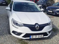 Culoarealb Utilizat 2020 Renault Mégane IV Life Berlinǎ | 12.399 EUR (Preț OK)