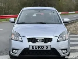 Gri Utilizat 2010 Kia Rio 2 Berlinǎ | 4.300 EUR