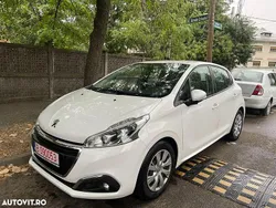 Culoarealb Utilizat 2019 Peugeot 208 Style Hatchback | 5.990 EUR (Preț bun)