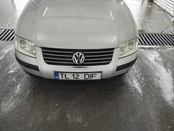 Utilizat 2003 VW Passat Berlinǎ | 8.500 EUR