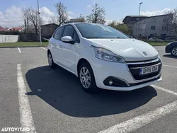 Alb Utilizat 2019 Peugeot 208 Active Hatchback | 6.390 EUR (Super Preț)