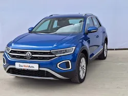 Albastru deschis normal Utilizat 2024 VW T-Roc Style SUV | 26.400 EUR (Scump)