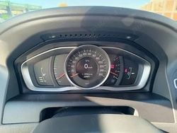 Alb Utilizat 2016 Volvo XC60 SUV | 14.500 EUR (Preț OK)
