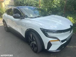 Alb Utilizat 2023 Renault Mégane Techno SUV | 25.800 EUR