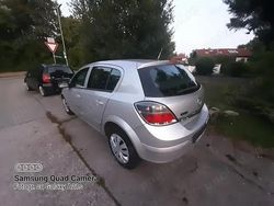 Gri Utilizat 2007 Opel Astra Hatchback | 1.550 EUR (Preț bun)