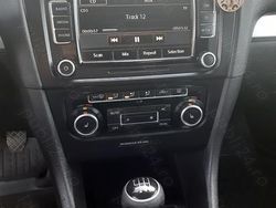 Utilizat 2010 VW Golf VI R-line Berlinǎ | 5.500 EUR (Puțin scump)