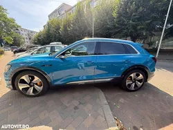 Albastru Utilizat 2019 Audi e-tron SUV | 33.900 EUR