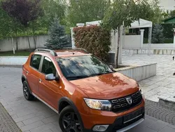 Portocaliu Utilizat 2018 Dacia Sandero Stepway Hatchback | 7.700 EUR (Preț OK)