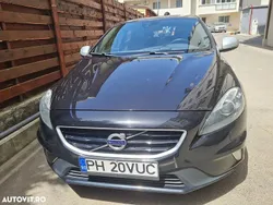 Negru Utilizat 2016 Volvo V40 Break | 8.300 EUR (Preț OK)