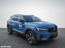Albastru Utilizat 2024 Volvo XC40 SUV | 45.069 EUR