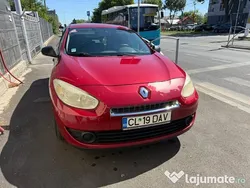 Utilizat 2010 Renault Fluence Berlinǎ | 3.700 EUR
