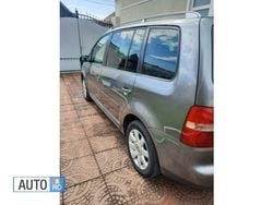 Gri Utilizat 2005 VW Touran Monovolum | 3.500 EUR (Puțin scump)