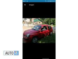 Rosu Utilizat 2004 Renault Clio II Hatchback | 1.000 EUR