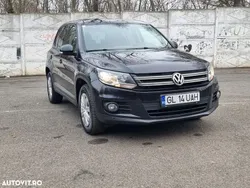 Negru Utilizat 2015 VW Tiguan Trendline SUV | 10.400 EUR (Super Preț)