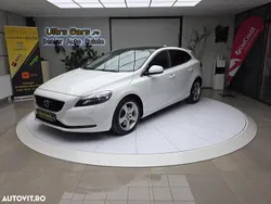 Culoarealb Utilizat 2013 Volvo V40 Summum Break | 9.650 EUR (Scump)