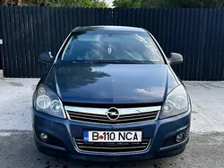 Albastru Utilizat 2011 Opel Astra Hatchback | 4.000 EUR (Preț OK)
