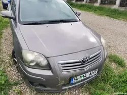 Utilizat 2007 Toyota Avensis Berlinǎ | 1.900 EUR (Preț bun)