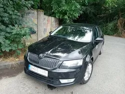 Negru Utilizat 2016 Skoda Octavia Berlinǎ | 5.000 EUR (Preț OK)