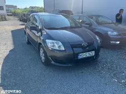 Gri Utilizat 2009 Toyota Auris Luna Hatchback | 3.090 EUR (Preț bun)