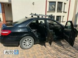 Negru Utilizat 2011 Mercedes E220 Berlinǎ | 9.200 EUR (Preț bun)