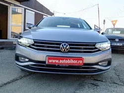 Gri Utilizat 2020 VW Passat Comfortline Break | 15.190 EUR (Preț bun)