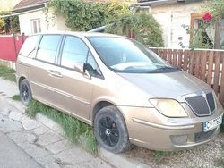 Bej Utilizat 2003 Lancia Phedra Monovolum | 3.500 EUR