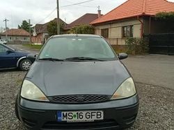 Utilizat 2003 Ford Focus Hatchback | 1.000 EUR (Super Preț)