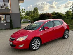 Utilizat 2011 Opel Astra Hatchback | 3.500 EUR (Preț bun)