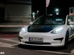 Alb Utilizat 2022 Tesla Model 3 Long Range Berlinǎ | 35.000 EUR (Scump)