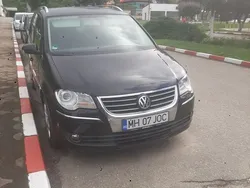 Negru Utilizat 2007 VW Touran Highline Monovolum | 4.000 EUR (Preț OK)