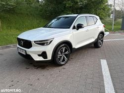 Culoarealb Utilizat 2023 Volvo XC40 R-Design SUV | 35.800 EUR (Preț OK)
