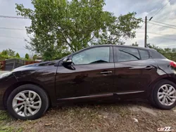 Negru Utilizat 2012 Renault Mégane III Hatchback | 4.990 EUR (Preț OK)