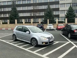 Utilizat 2006 VW Golf V GTI Hatchback | 2.500 EUR (Super Preț)