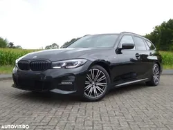 Negru Utilizat 2021 BMW 320 M Sport Break | 21.950 EUR (Preț bun)