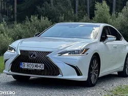 Culoarealb Utilizat 2022 Lexus ES300H Business Edition Berlinǎ | 35.900 EUR