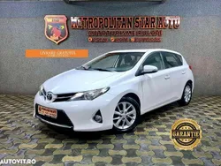 Culoarealb Utilizat 2013 Toyota Auris Luna Hatchback | 6.750 EUR