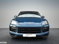 Culoarealbastru Utilizat 2024 Porsche Cayenne SUV | 99.950 EUR